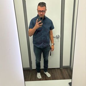 Meet your Posher, Robert